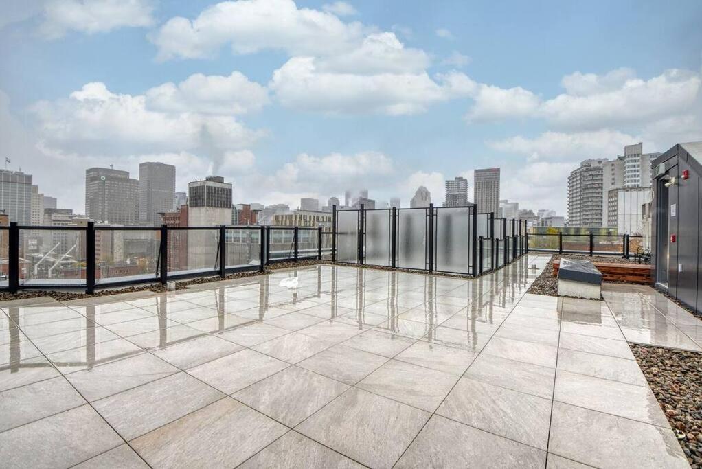 2 Bedroom Condo In The Heart Of The City Montreal Ngoại thất bức ảnh
